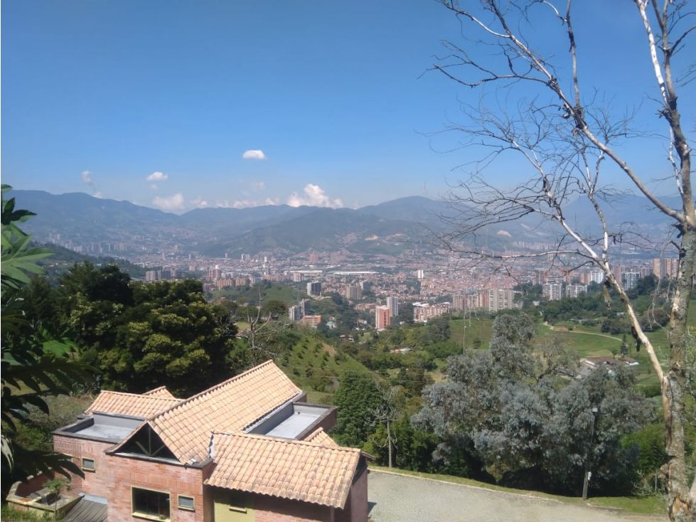 Casa Campestre en venta Antioquia Envigado La Mesa 360 m2 Habitaciones 4 Baños 3 Garajes 1 Precio $3500000000