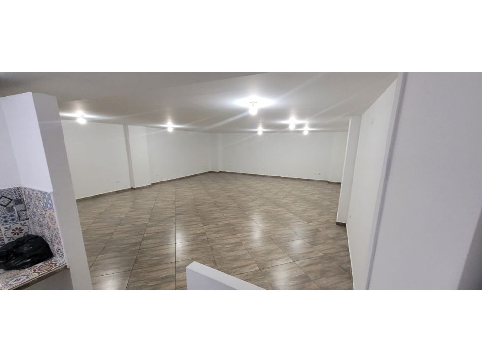 Local en arriendo Antioquia Envigado El Dorado 155 m2 Habitaciones 0 Baños 2 Garajes 0 Precio $8500000