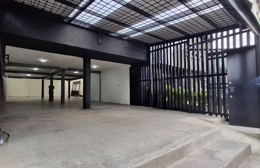 Local en arriendo Cundinamarca Bogotá Quinta Paredes 185 m2 Habitaciones 0 Baños 2 Garajes 0 Precio $16600000