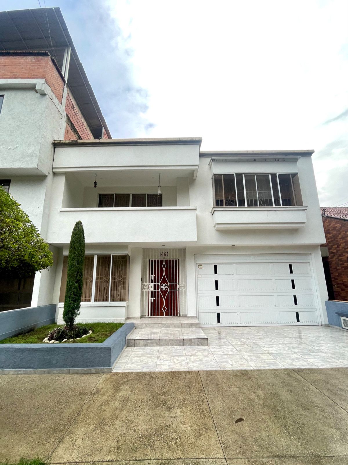Casa en arriendo Valle Del Cauca Cali Pampa Linda 480 m2 Habitaciones 5 Baños 4 Garajes 3 Precio $8900000