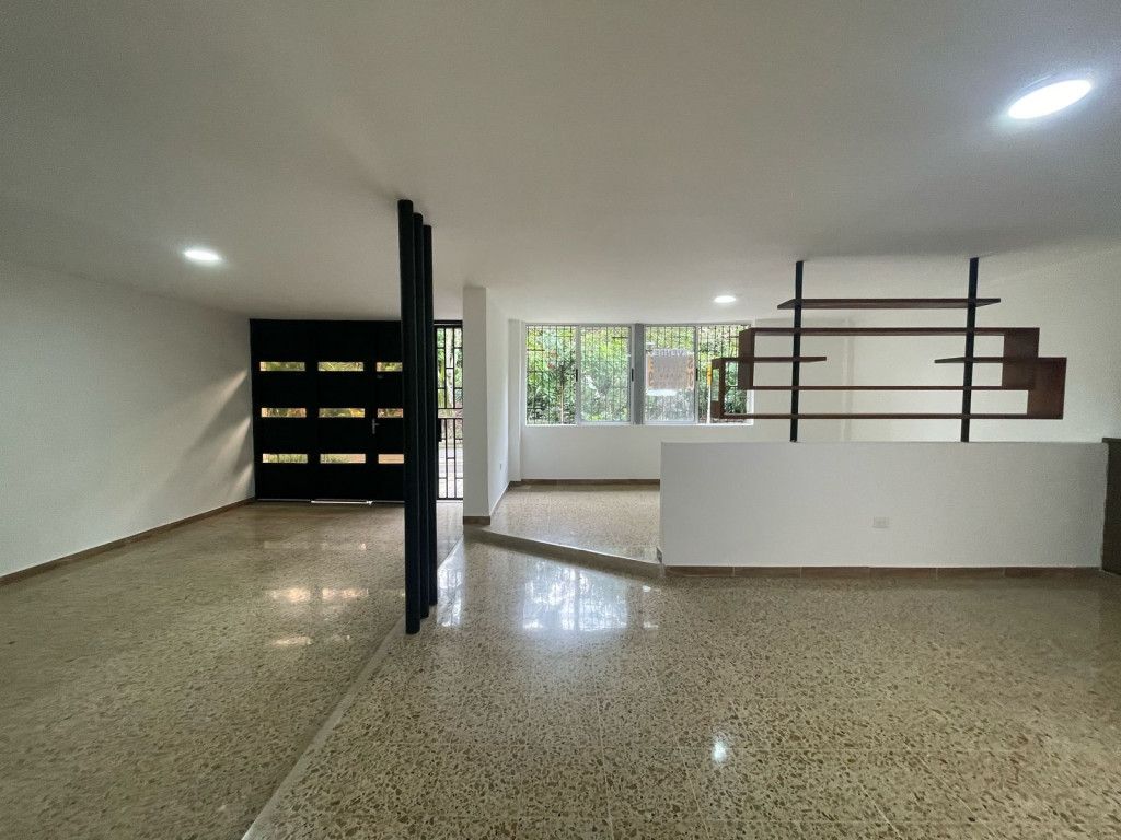 Casa en venta Antioquia Medellín Naranjal 220 m2 Habitaciones 5 Baños 3 Garajes 0 Precio $870000000