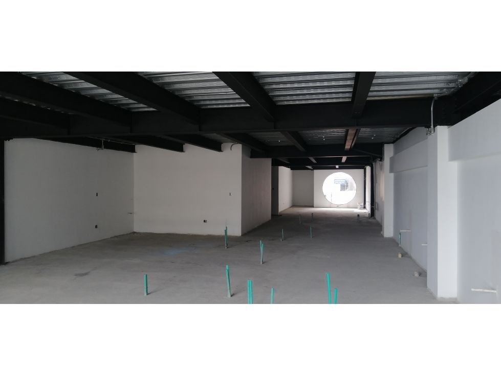 Local en arriendo Caldas Manizales Versalles 233 m2 Habitaciones 0 Baños 2 Garajes 0 Precio $12000000