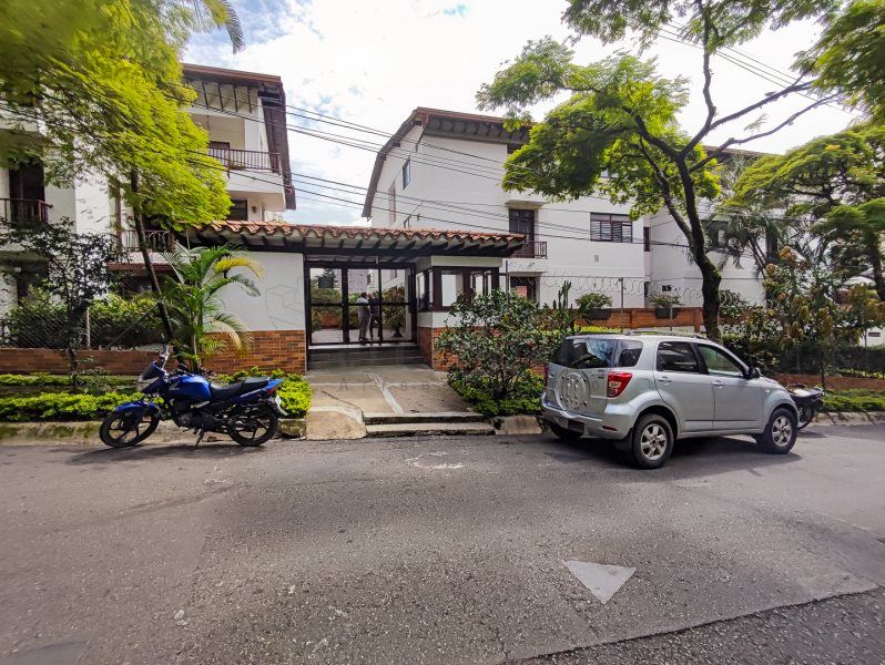 Apartamento en arriendo Antioquia Medellín Cerro Nutibara 143 m2 Habitaciones 3 Baños 2 Garajes 1 Precio $3500000