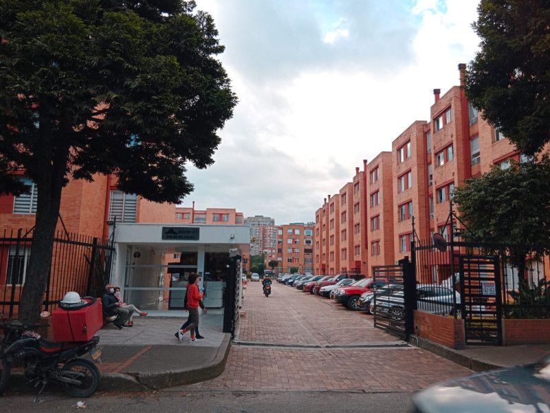 Apartamento en venta Cundinamarca Bogotá Santa Helena Et I 53 m2 Habitaciones 3 Baños 2 Garajes 1 Precio $360000000