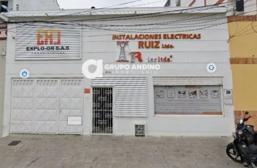 Oficina en arriendo Santander Bucaramanga San Francisco 15 m2 Habitaciones 0 Baños 1 Garajes 0 Precio $1000000