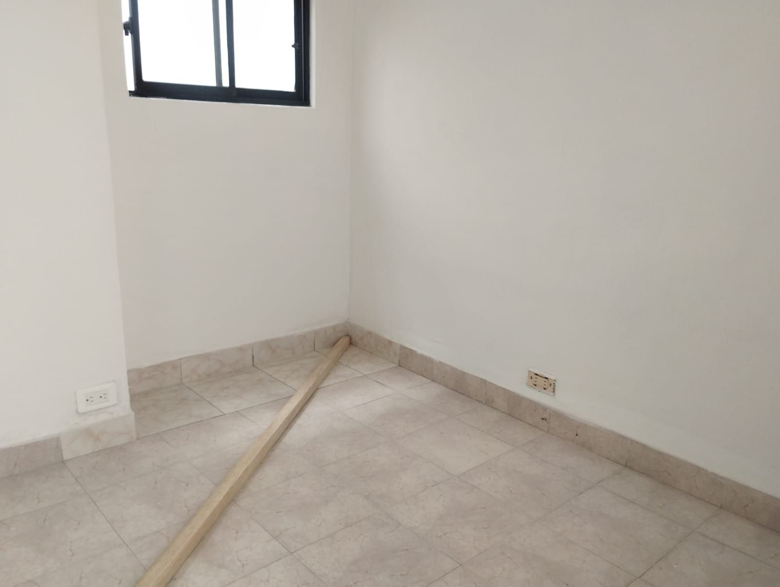 Casa en arriendo Antioquia Medellín La Gloria 140 m2 Habitaciones 3 Baños 1 Garajes 0 Precio $4000000