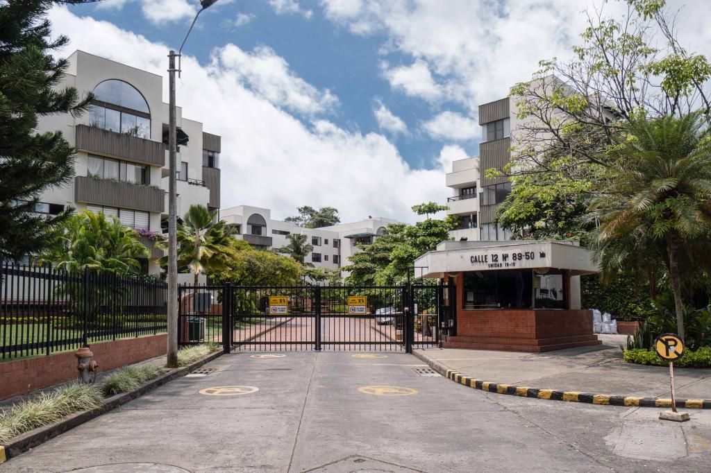 Apartamento en venta Valle Del Cauca Cali Unicentro Cali 117 m2 Habitaciones 3 Baños 3 Garajes 2 Precio $610000000
