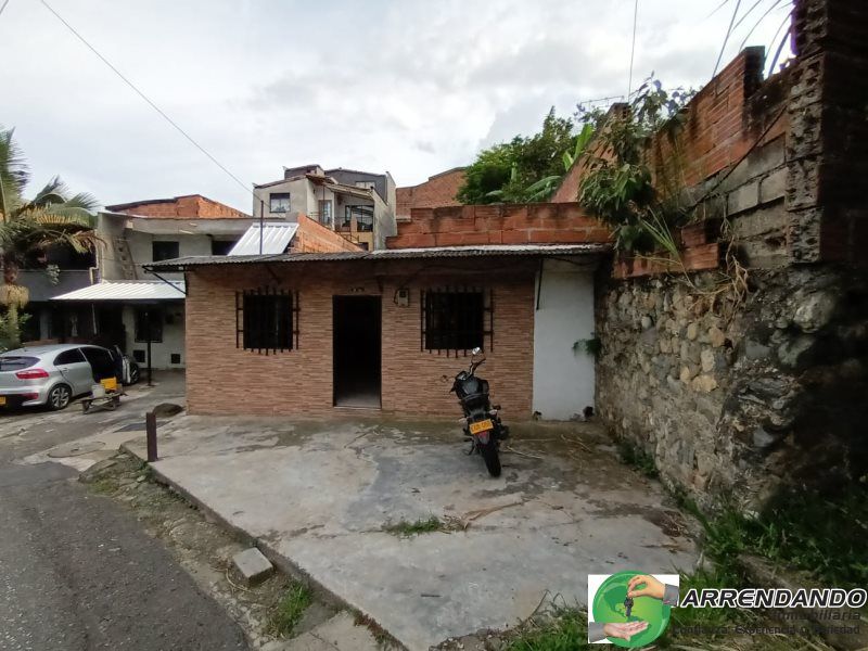 Casa en venta Antioquia Medellín San Antonio De Prado 240 m2 Habitaciones 2 Baños 1 Garajes 0 Precio $820000000