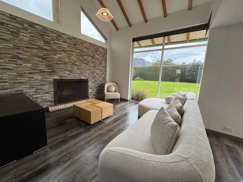 Casa en arriendo Cundinamarca La Calera La Calera 182 m2 Habitaciones 3 Baños 4 Garajes 4 Precio $7800000