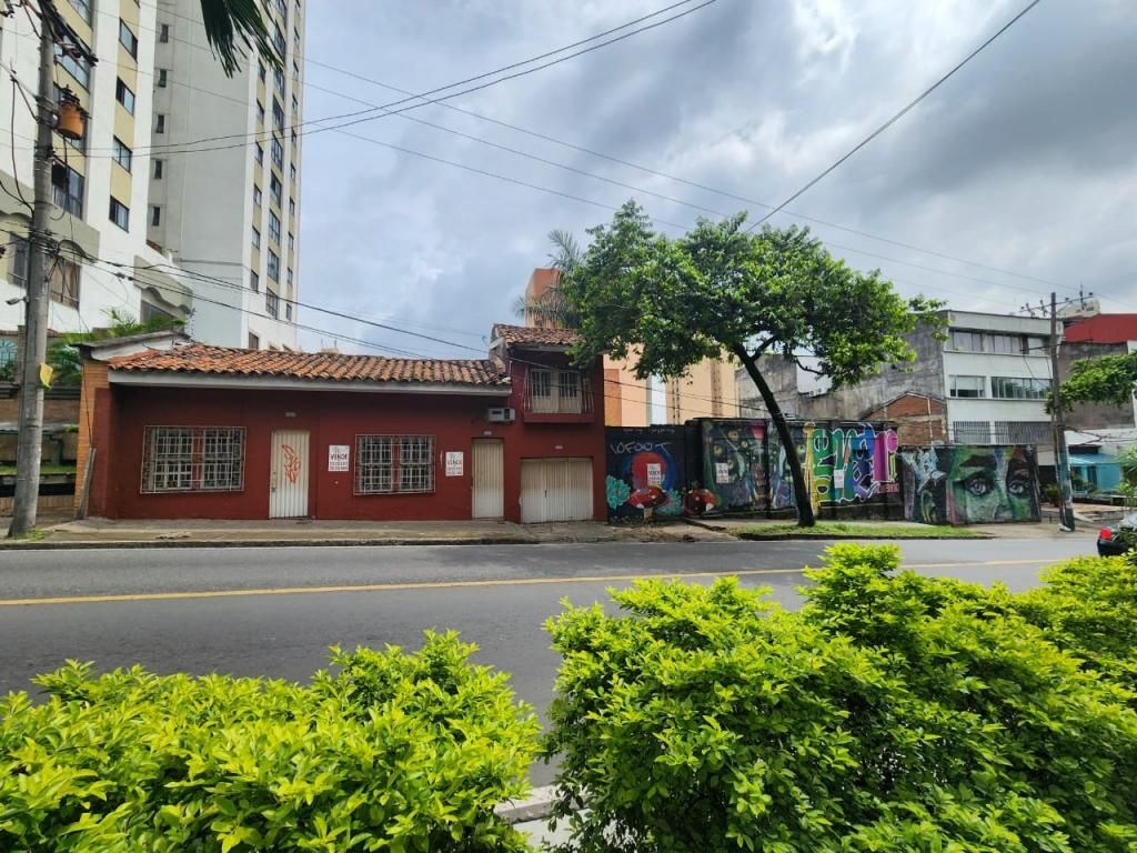 Lote en venta Valle Del Cauca Cali El Peñón 223 m2 Habitaciones 0 Baños 7 Garajes 1 Precio $1350000000