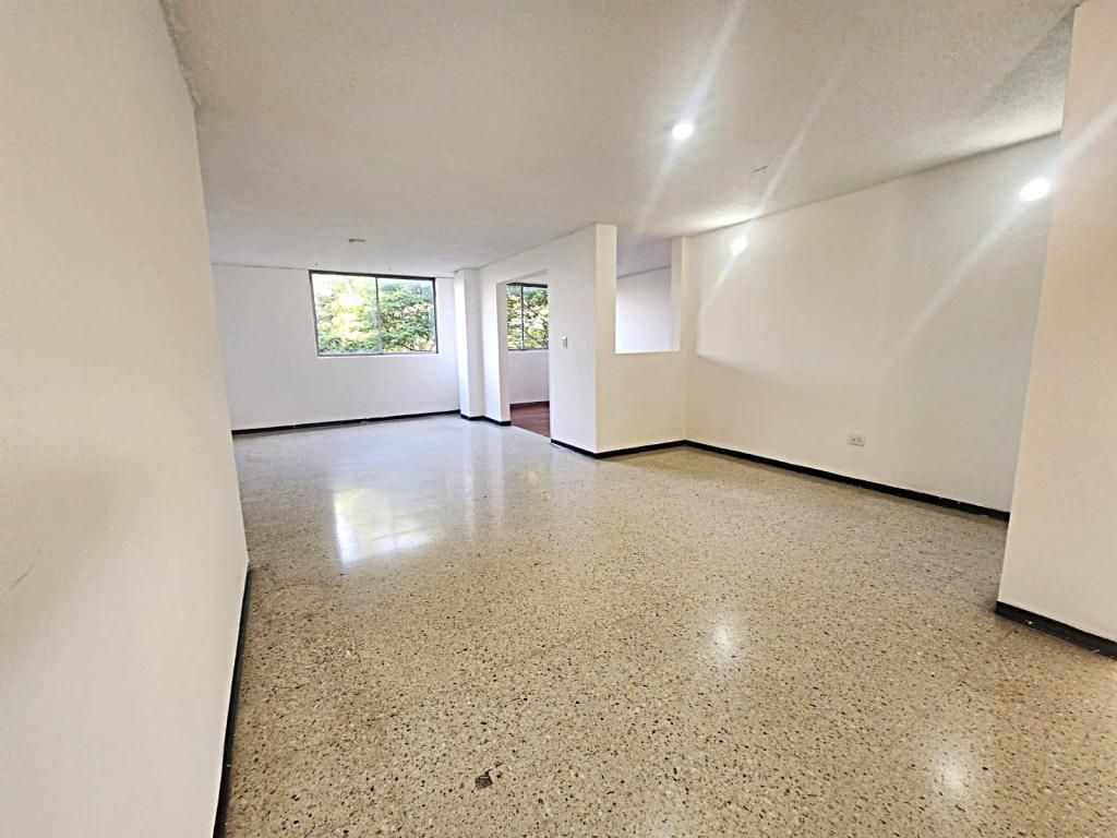 Apartamento en venta Valle Del Cauca Cali Prados Del Norte 138 m2 Habitaciones 4 Baños 3 Garajes 1 Precio $290000000