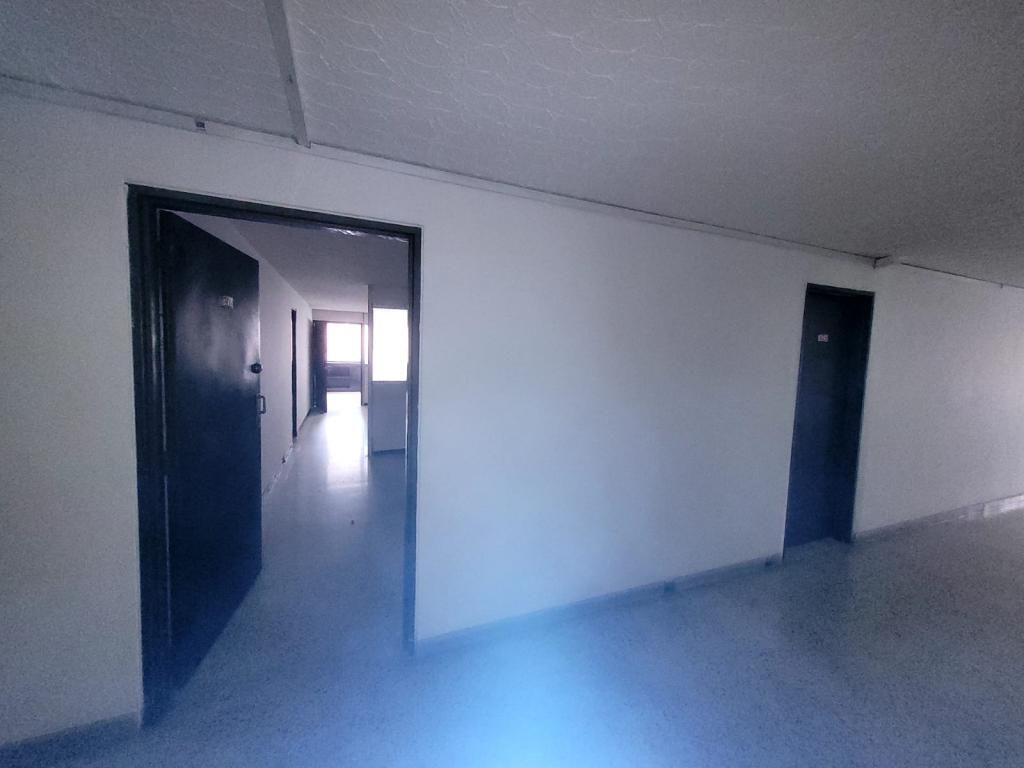 Oficina en arriendo Valle Del Cauca Cali Granada 60 m2 Habitaciones 0 Baños 1 Garajes 1 Precio $1300000