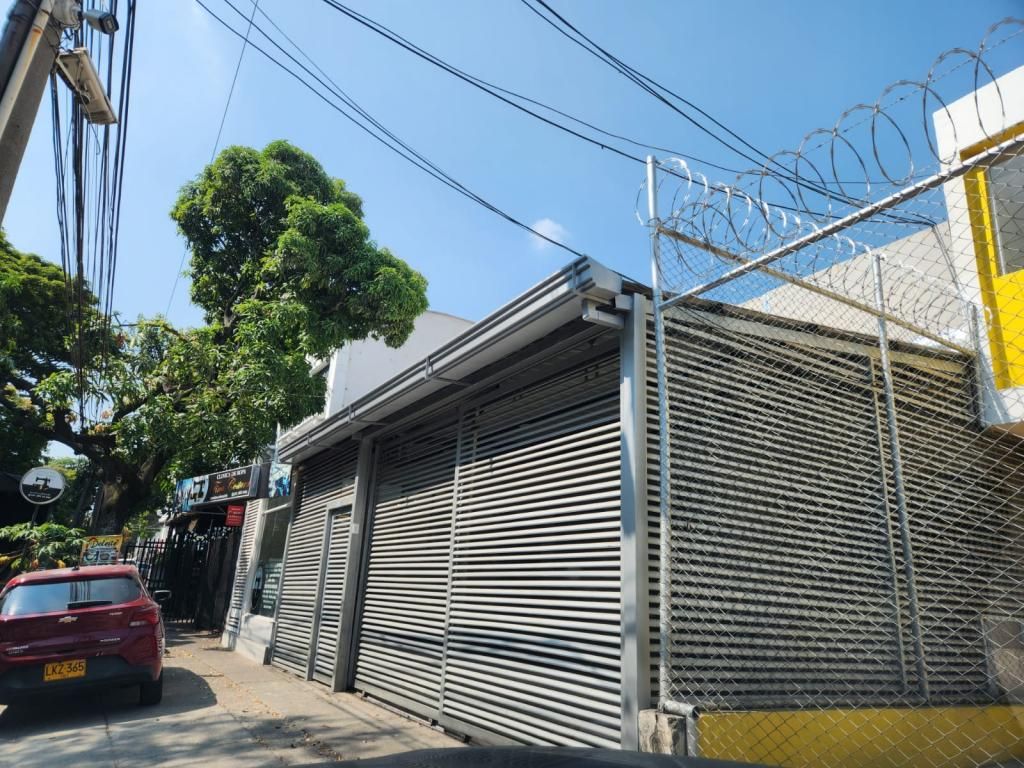 Casa en venta Valle Del Cauca Cali La Flora 500 m2 Habitaciones 8 Baños 5 Garajes 3 Precio $880000000