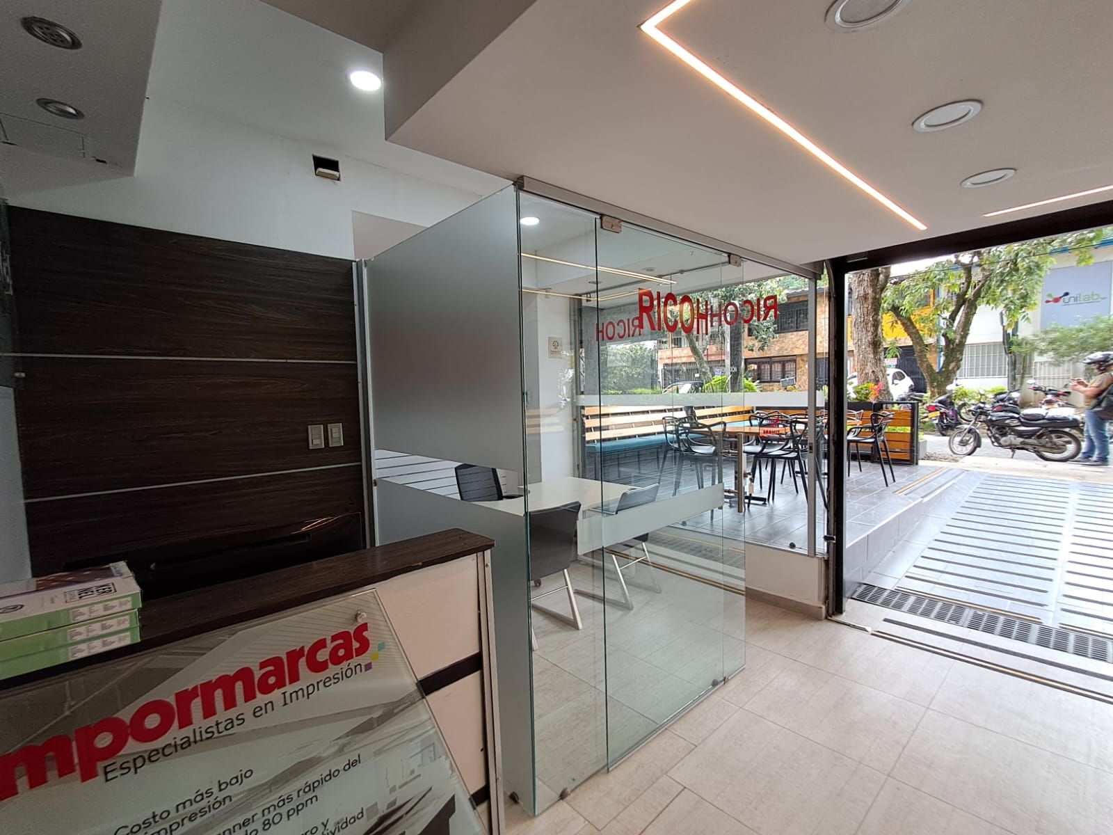 Local en arriendo Antioquia Medellín Suramericana 16 m2 Habitaciones 0 Baños 0 Garajes 0 Precio $2700000