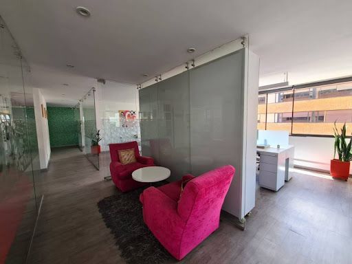 Oficina en arriendo Cundinamarca Bogotá Chico 182 m2 Habitaciones 0 Baños 4 Garajes 3 Precio $12895000