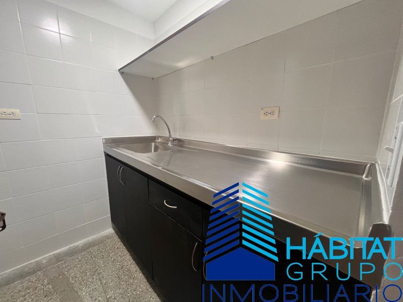 Local en arriendo Antioquia Medellín Cristo Rey 560 m2 Habitaciones 0 Baños 6 Garajes 0 Precio $41100000