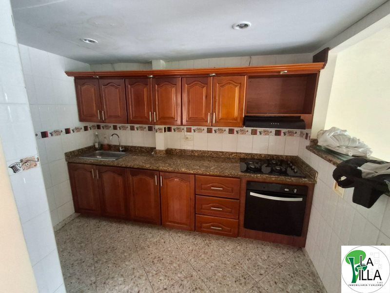 Casa en arriendo Antioquia Medellín Rosales 160 m2 Habitaciones 5 Baños 2 Garajes 0 Precio $3000000