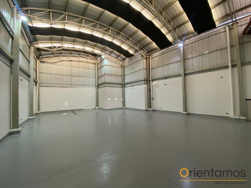 Bodega en arriendo Antioquia Rionegro Centro 300 m2 Habitaciones 0 Baños 0 Garajes 0 Precio $11900000