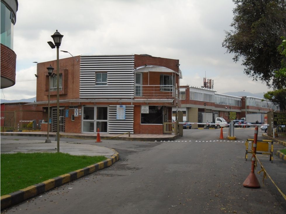 Bodega en arriendo Cundinamarca Bogotá Los Álamos 263 m2 Habitaciones 0 Baños 3 Garajes 2 Precio $11860000