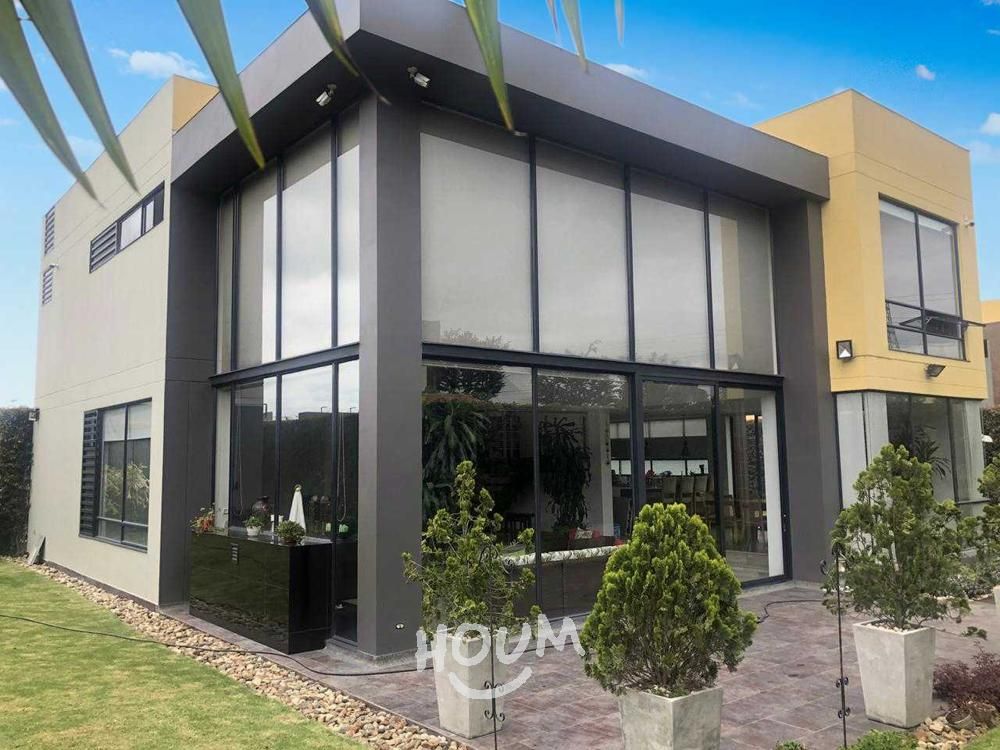 Casa en arriendo Cundinamarca Cota Br Santa Cecilia 310 m2 Habitaciones 4 Baños 4 Garajes 3 Precio $14564000