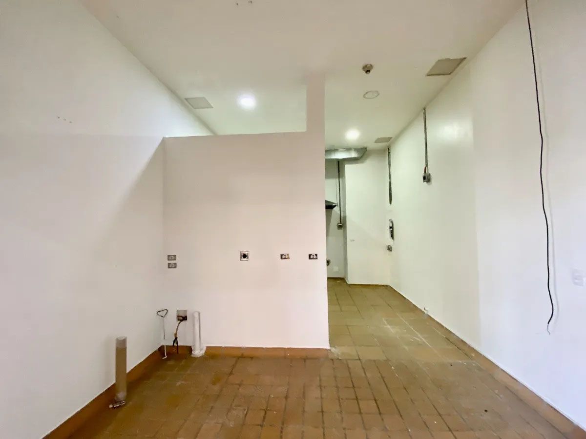 Local en arriendo Antioquia Medellín San Diego 27 m2 Habitaciones 0 Baños 0 Garajes 0 Precio $5700000