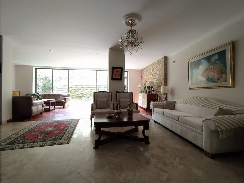 Casa en venta Antioquia Envigado Zúñiga 227 m2 Habitaciones 3 Baños 4 Garajes 4 Precio $1350000000