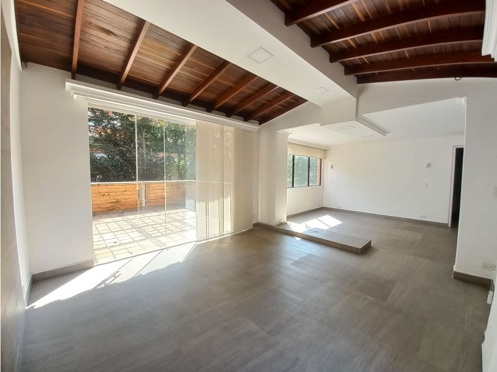Apartamento en venta Antioquia Medellín Alejandria 200 m2 Habitaciones 3 Baños 2 Garajes 2 Precio $1190000000