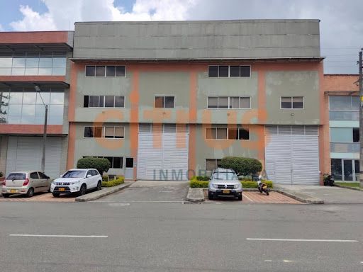Bodega en arriendo Antioquia Rionegro El Porvenir 1558 m2 Habitaciones 0 Baños 6 Garajes 2 Precio $39000000