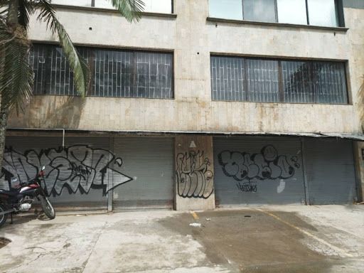 Local en arriendo Antioquia Medellín Tenche 150 m2 Habitaciones 0 Baños 2 Garajes 3 Precio $10500000