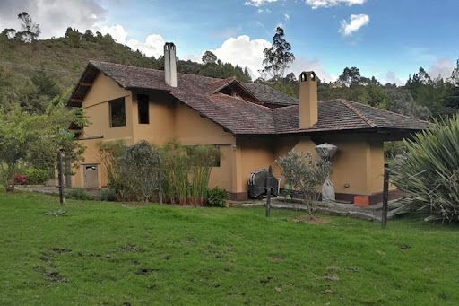 Casa en venta Cundinamarca Bogotá Bogotá 380 m2 Habitaciones 6 Baños 6 Garajes 10 Precio $2200000000