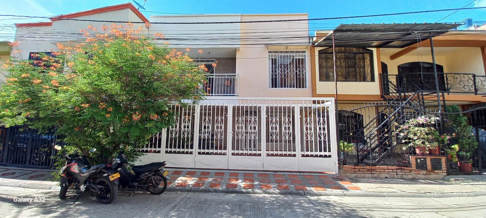 Casa en venta Huila Neiva El Triunfo 152 m2 Habitaciones 4 Baños 4 Garajes 2 Precio $400000000