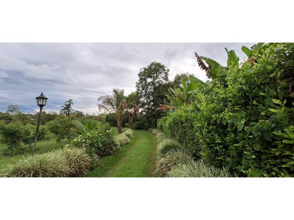 Finca en venta Quindío Armenia Armenia 2300 m2 Habitaciones 5 Baños 4 Garajes 4 Precio $2500000000