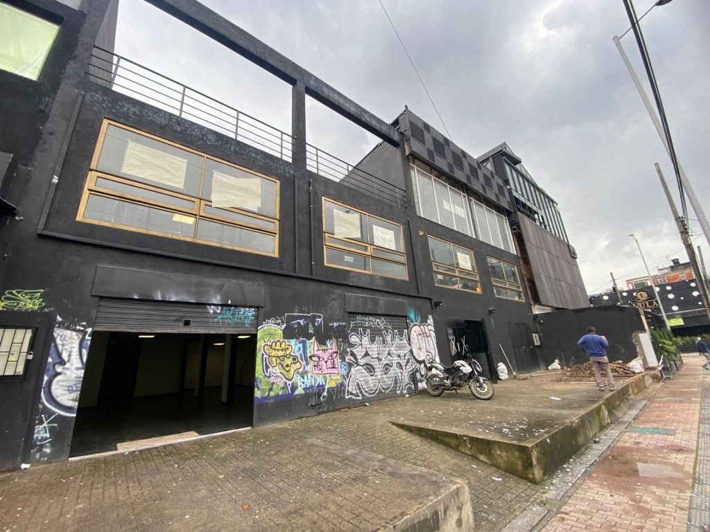 Local en arriendo Cundinamarca Bogotá El Retiro 480 m2 Habitaciones 0 Baños 1 Garajes 0 Precio $35000000