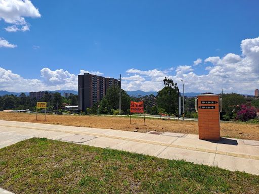 Lote en venta Antioquia Rionegro San Antonio 109 m2 Habitaciones 0 Baños 0 Garajes 2 Precio $370000000