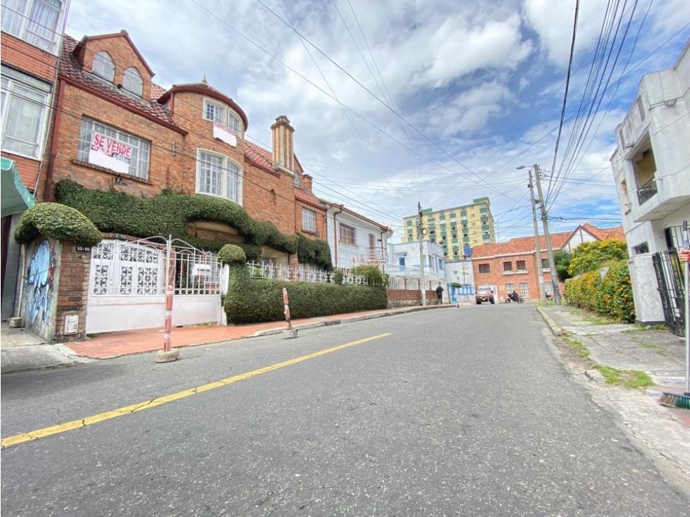 Casa en venta Cundinamarca Bogotá Estación Central 650 m2 Habitaciones 8 Baños 4 Garajes 2 Precio $1600000000