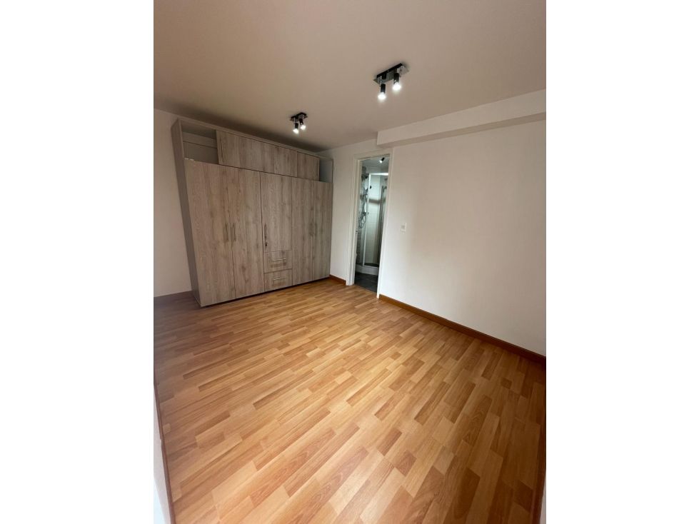 Apartaestudio en venta Cundinamarca Bogotá Santa Barbara Central 31 m2 Habitaciones 1 Baños 1 Garajes 1 Precio $275000000