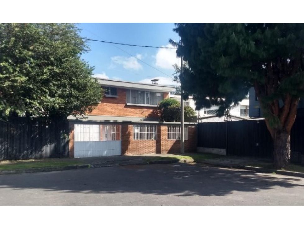 Casa en venta Cundinamarca Bogotá Polo Club 234 m2 Habitaciones 4 Baños 3 Garajes 0 Precio $1190000000