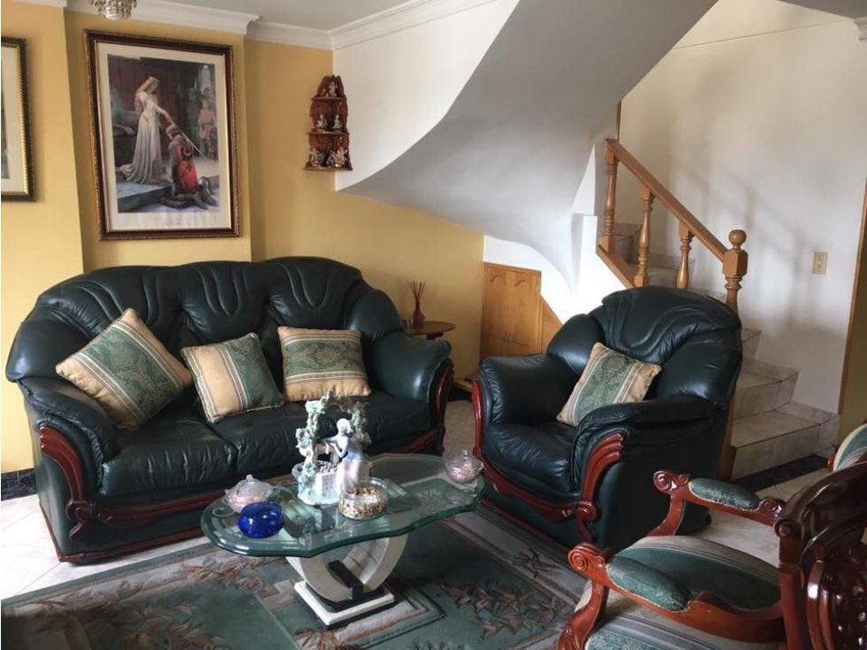 Casa en venta Cundinamarca Bogotá Campin Occidental 134 m2 Habitaciones 3 Baños 3 Garajes 2 Precio $750000000