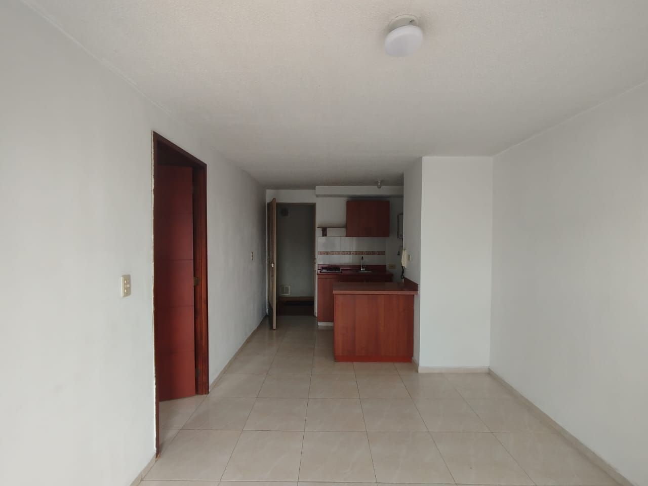 Apartaestudio en arriendo Risaralda Pereira Pinares De San Martin 38 m2 Habitaciones 1 Baños 1 Garajes 1 Precio $1480000