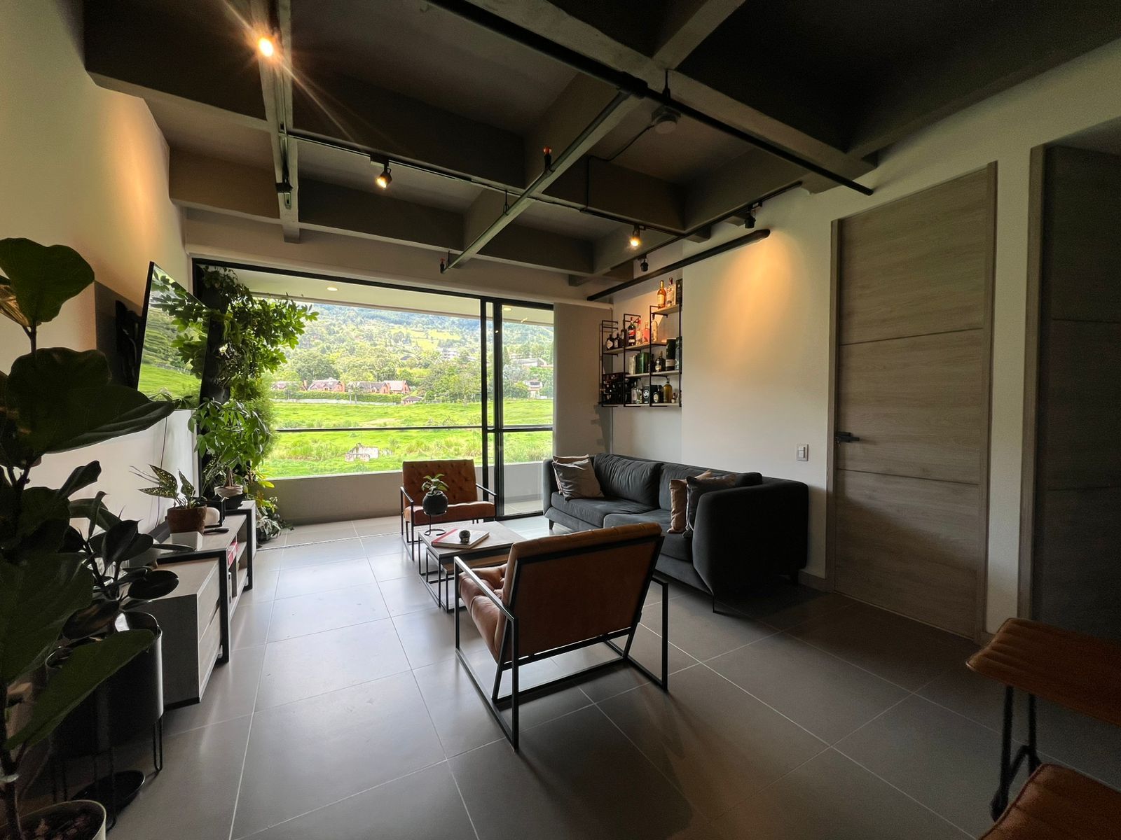 Apartamento en arriendo Antioquia Envigado Loma Del Atravesado 64 m2 Habitaciones 1 Baños 2 Garajes 1 Precio $3650000