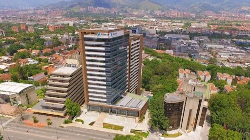 Local en venta Antioquia Medellín Villa Carlota 143 m2 Habitaciones 0 Baños 1 Garajes 3 Precio $1900000000