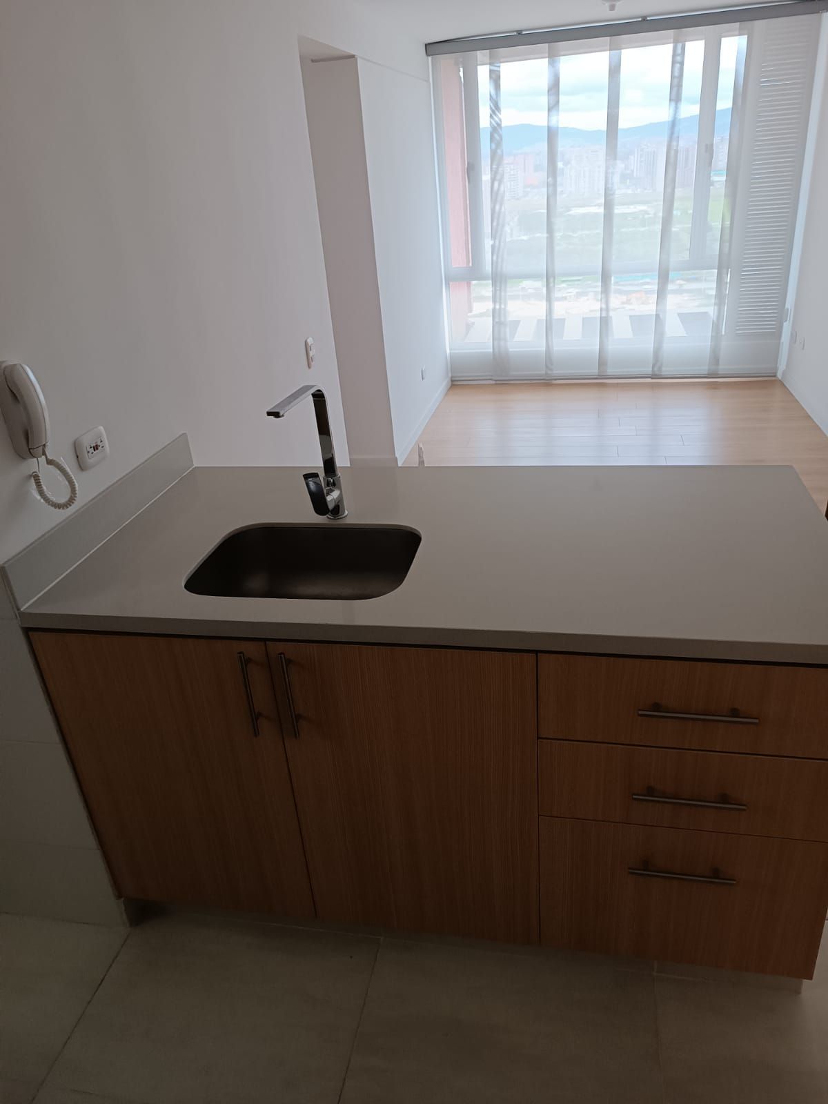 Apartamento en venta Cundinamarca Bogotá Cjr Zentralzajari 52 m2 Habitaciones 3 Baños 2 Garajes 1 Precio $379000000