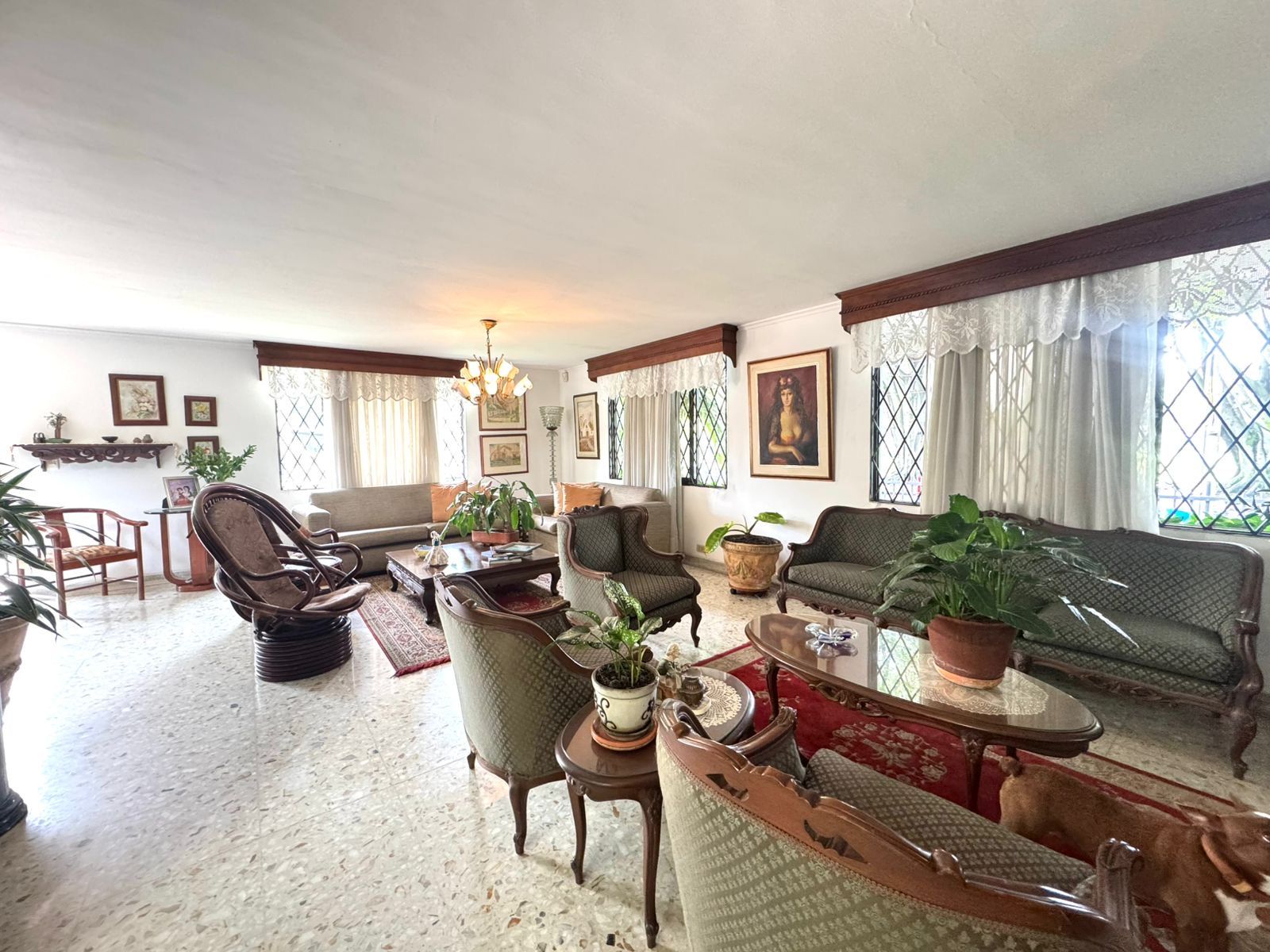 Casa en venta Valle Del Cauca Cali Vipasa 450 m2 Habitaciones 4 Baños 5 Garajes 2 Precio $1200000000