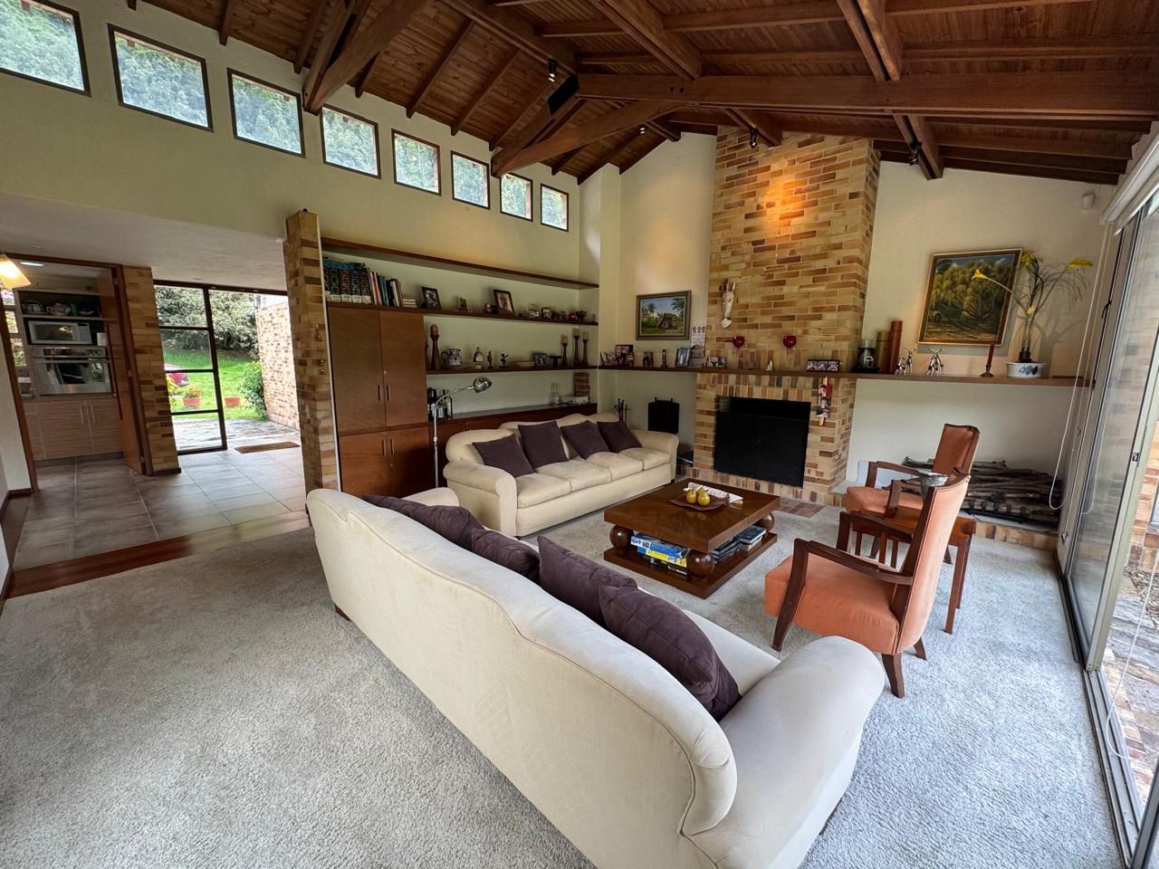 Casa en arriendo Cundinamarca Cajicá Cajica 248 m2 Habitaciones 3 Baños 3 Garajes 8 Precio $10500000