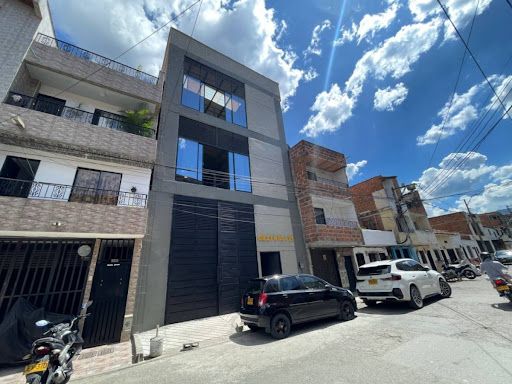 Bodega en venta Antioquia Medellín Trinidad 628 m2 Habitaciones 0 Baños 3 Garajes 2 Precio $3780000000