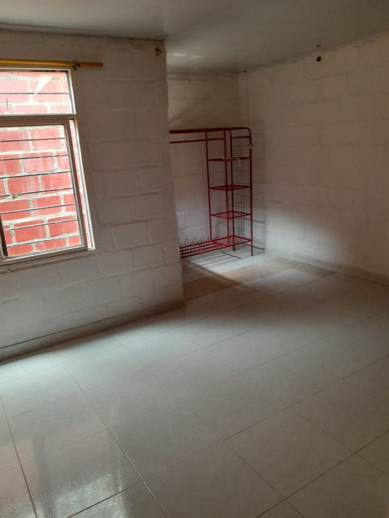 Casa en venta Valle Del Cauca Cali Bajos Ciudad Cordoba 80 m2 Habitaciones 3 Baños 1 Garajes 0 Precio $200000000