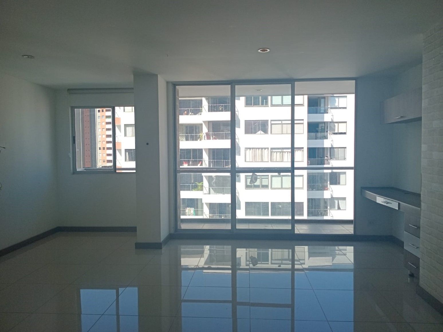 Apartamento en venta Antioquia Envigado El Esmeraldal 75 m2 Habitaciones 2 Baños 2 Garajes 1 Precio $620000000