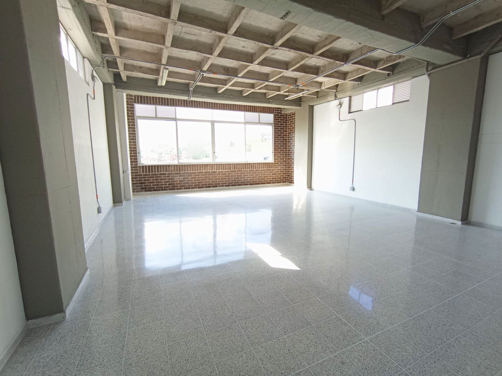 Bodega en arriendo Antioquia Medellín San Bernardo 152 m2 Habitaciones 0 Baños 2 Garajes 0 Precio $6000000