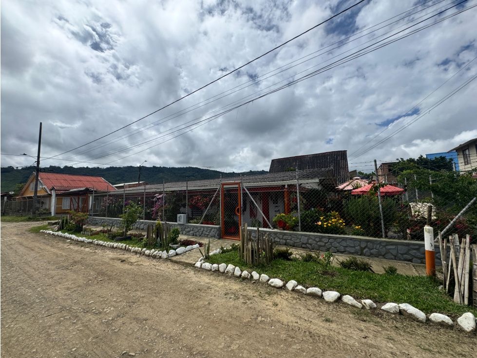 Casa Campestre en venta Valle Del Cauca Dagua La Paz 400 m2 Habitaciones 4 Baños 3 Garajes 4 Precio $270000000