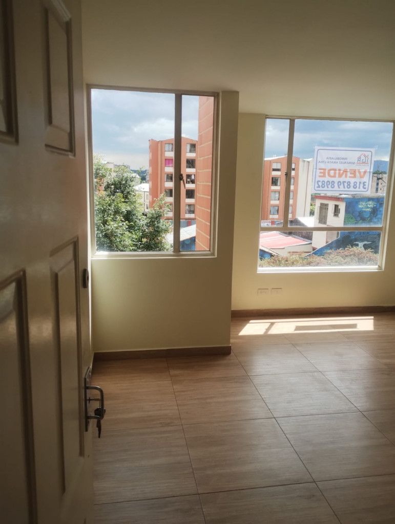 Apartamento en venta Cundinamarca Bogotá El Rolin 52 m2 Habitaciones 3 Baños 2 Garajes 0 Precio $250000000